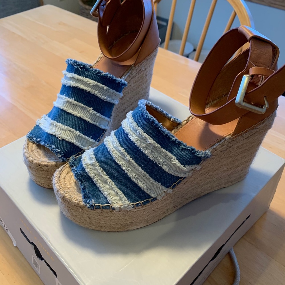 NIB Marc Fisher Adria Sandal Washed Denim